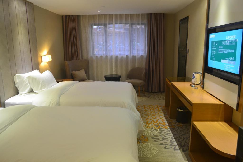 Lavande Hotel Zhuhai Gongbei Port Square Room photo